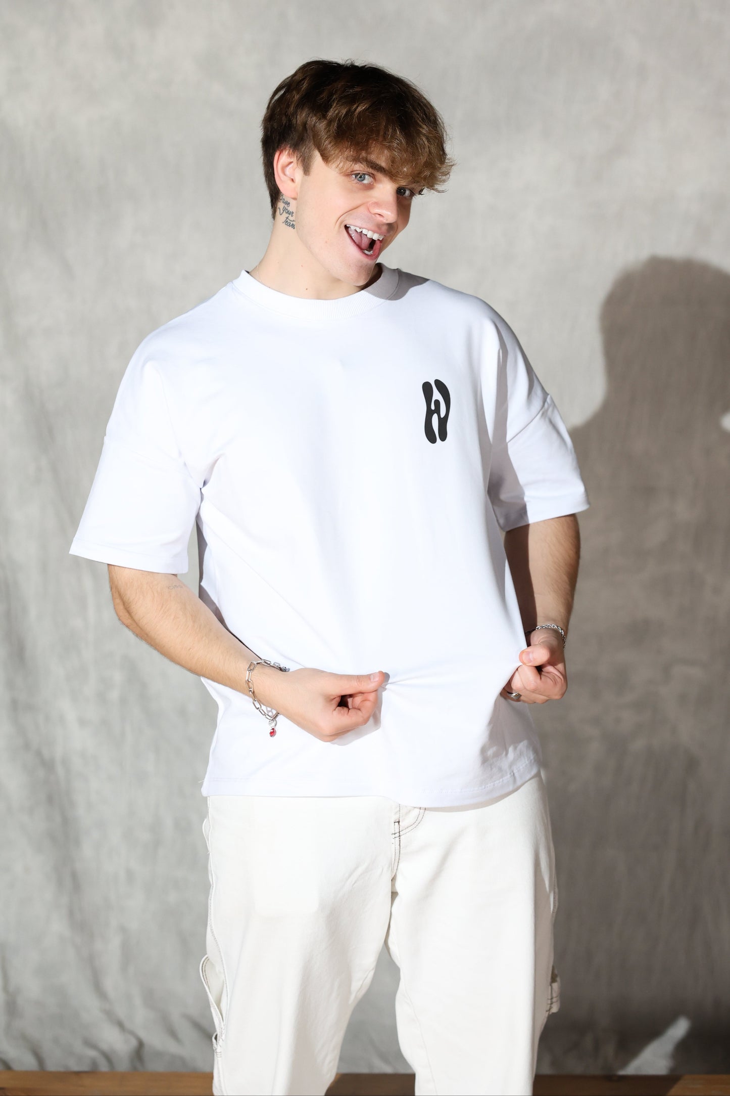 WAVY - koszulka biała, boxy